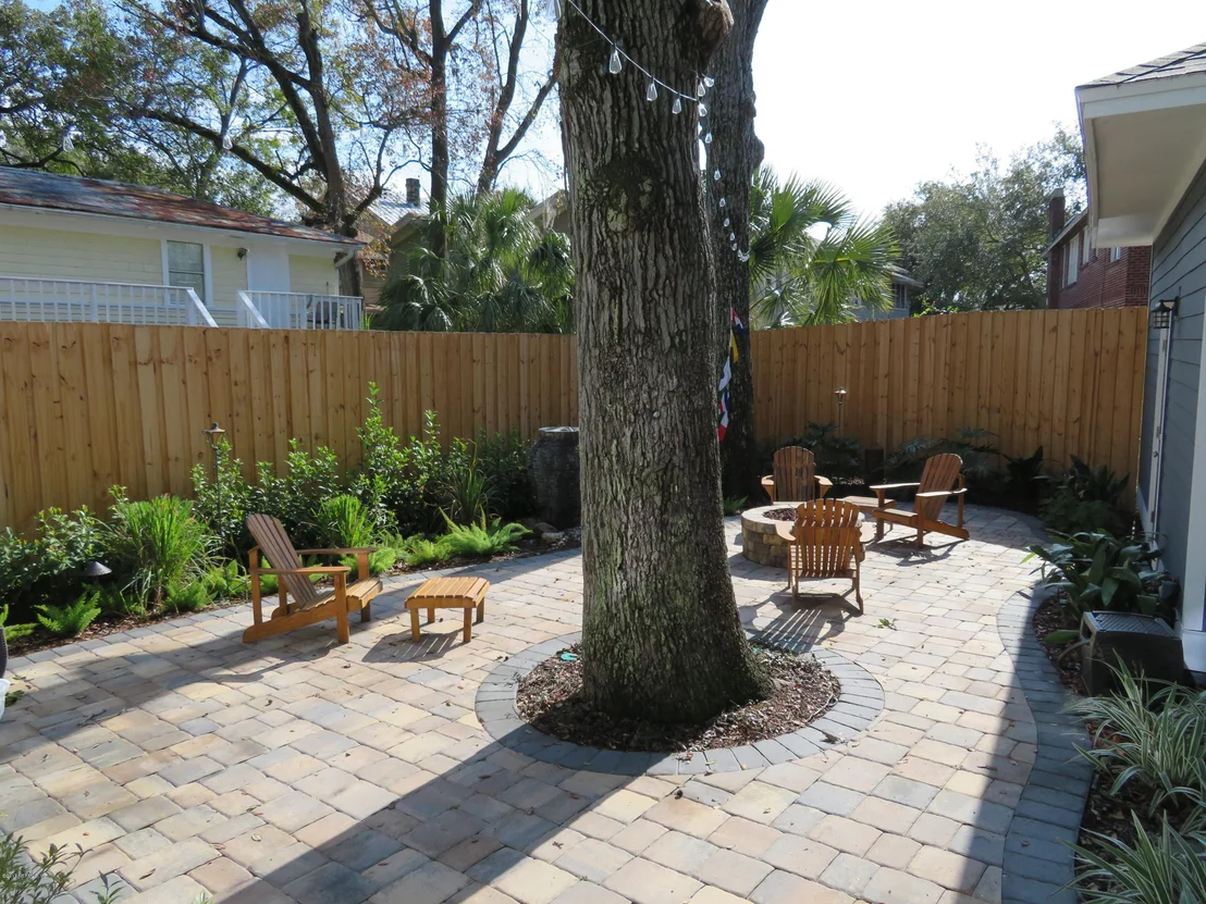 Photo of 2736 OAK Street