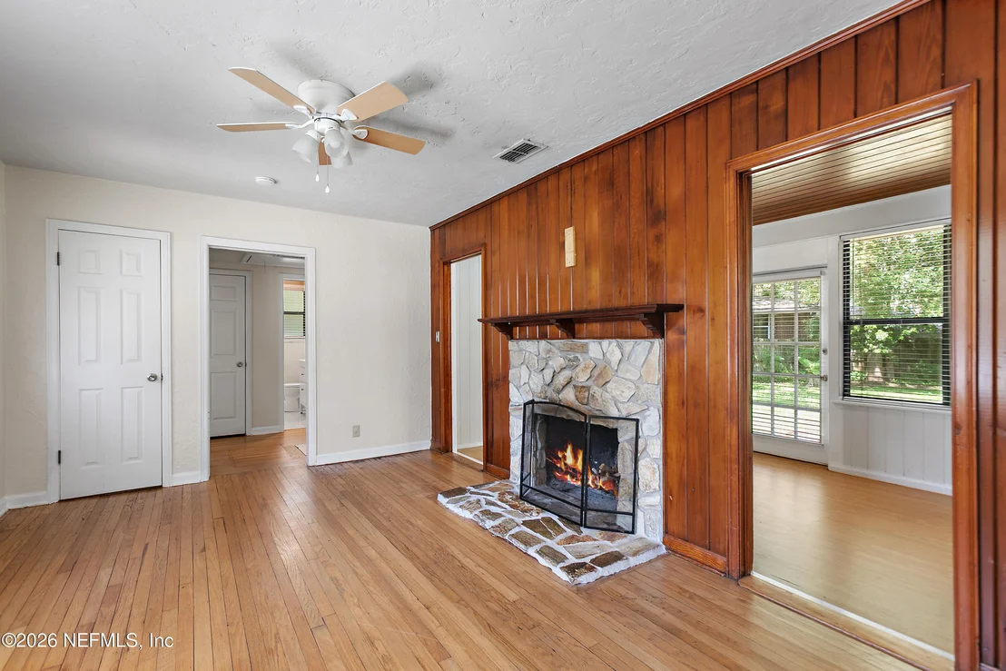 Photo of 1522 MURRAY Drive