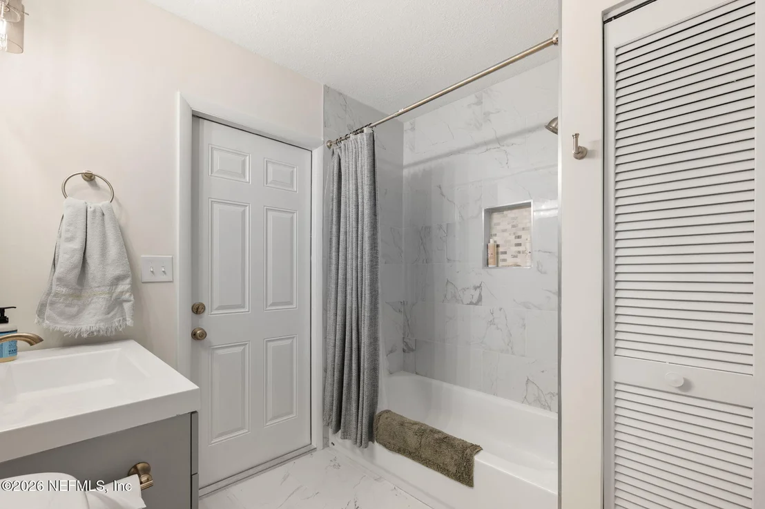 Photo of 507 GENTIAN Road
