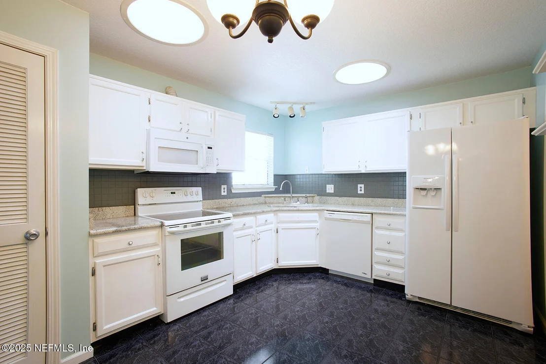 Photo of 1524 LINKSIDE Drive