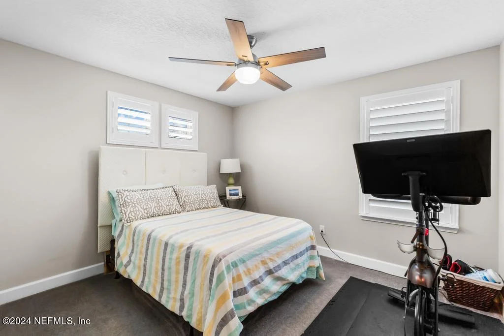 Photo of 4016 SEASIDE Drive E