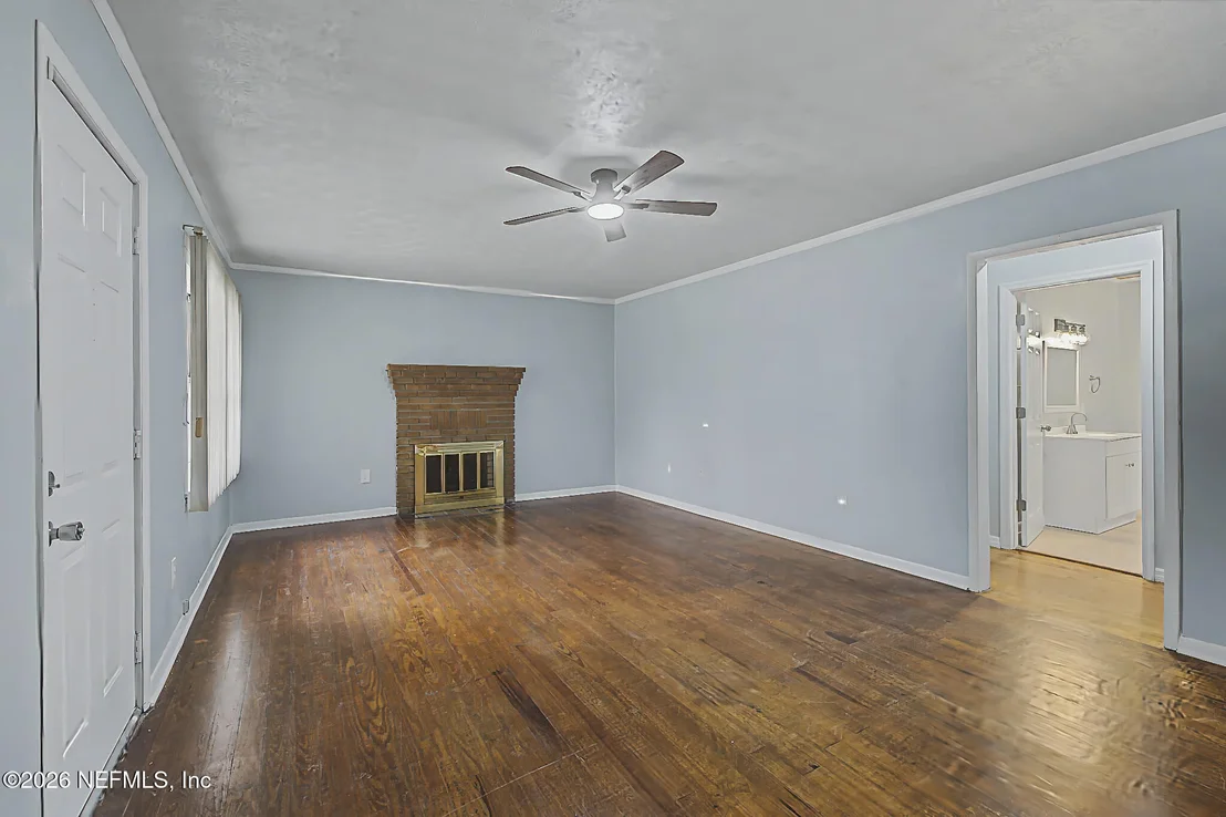 Photo of 330 S 4TH Street
