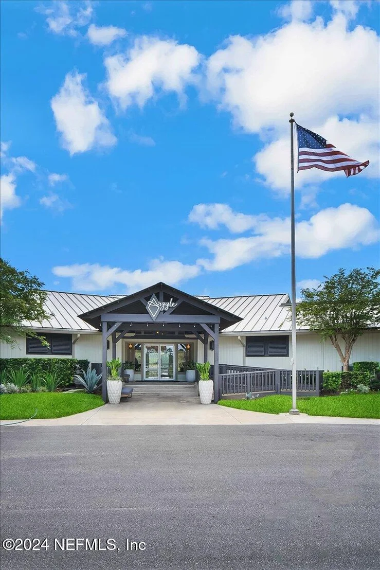 Photo of 113 PUTTER'S Way