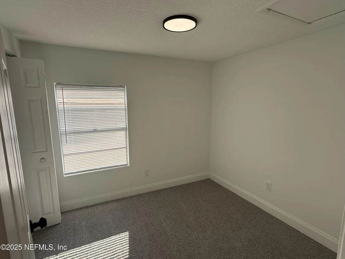 Photo of 6449 BLUEBIRD Road