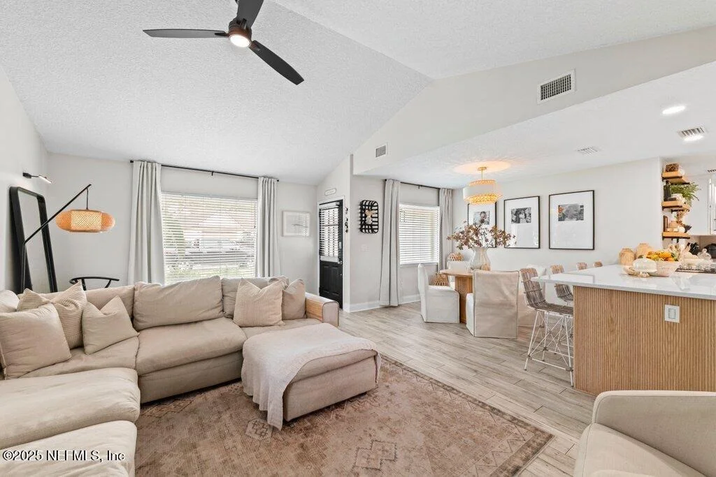 Photo of 2533 BLUFFTON Drive