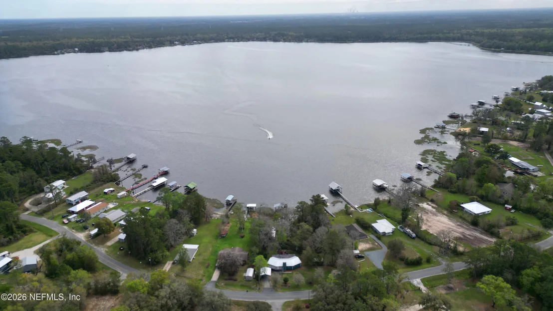 Photo of 176 LAKE Drive