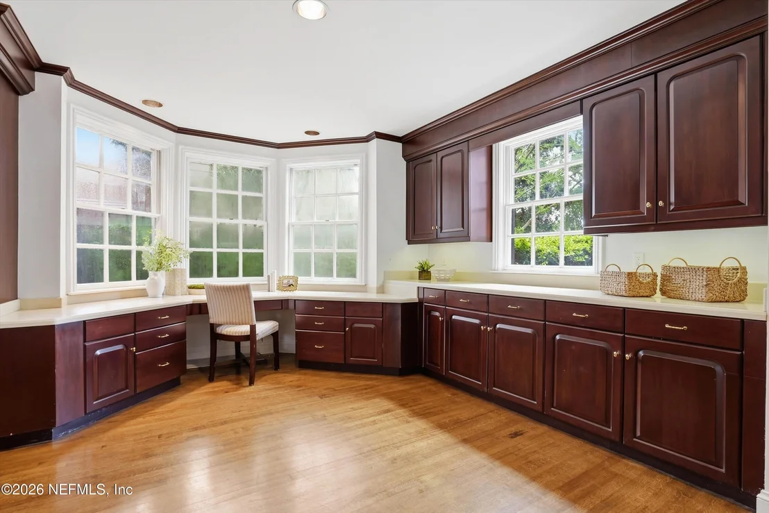 Photo of 959 MAPLE Lane