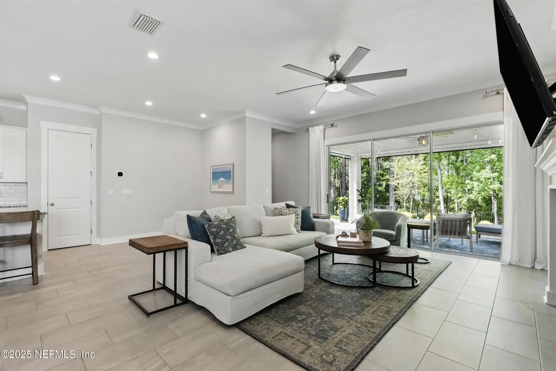 Photo of 9918 FILAMENT Boulevard
