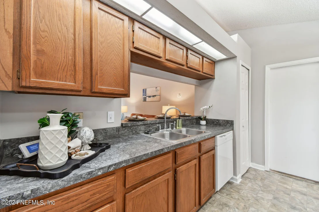 Photo of 8779 HAMMOND FOREST Drive