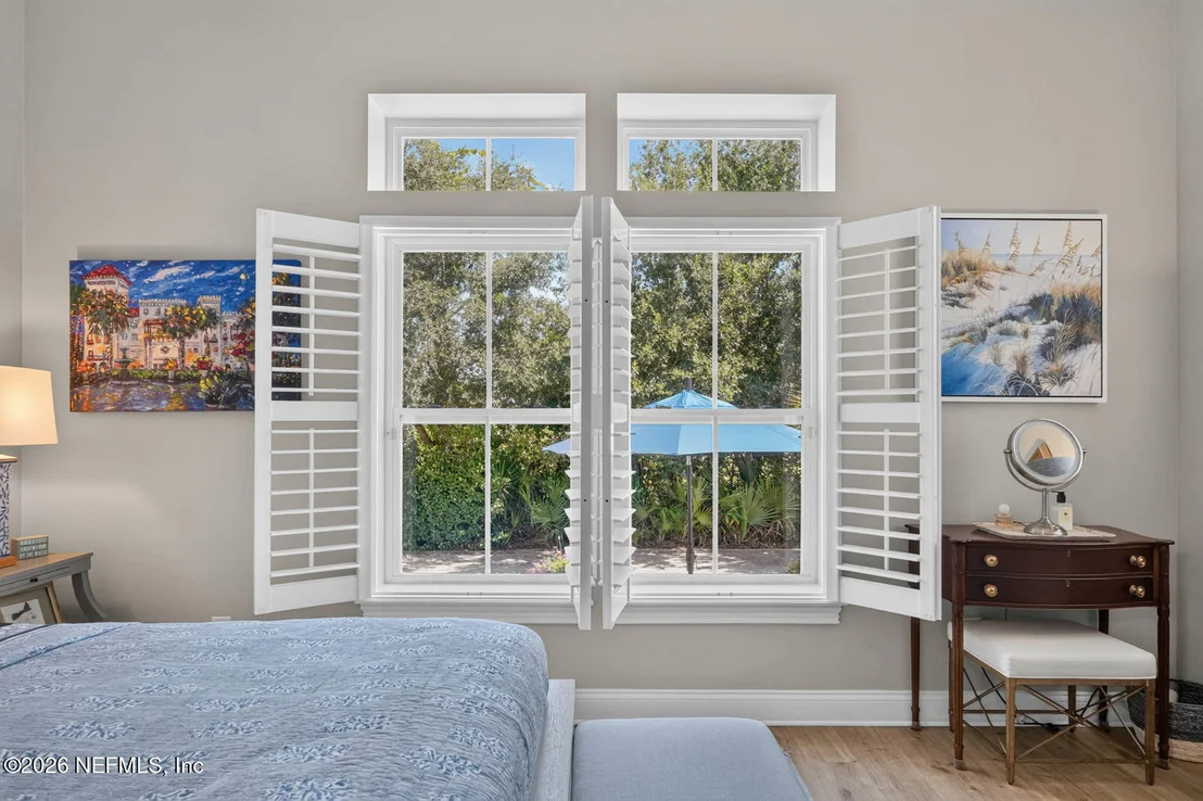 Photo of 136 ISLAND COTTAGE Way