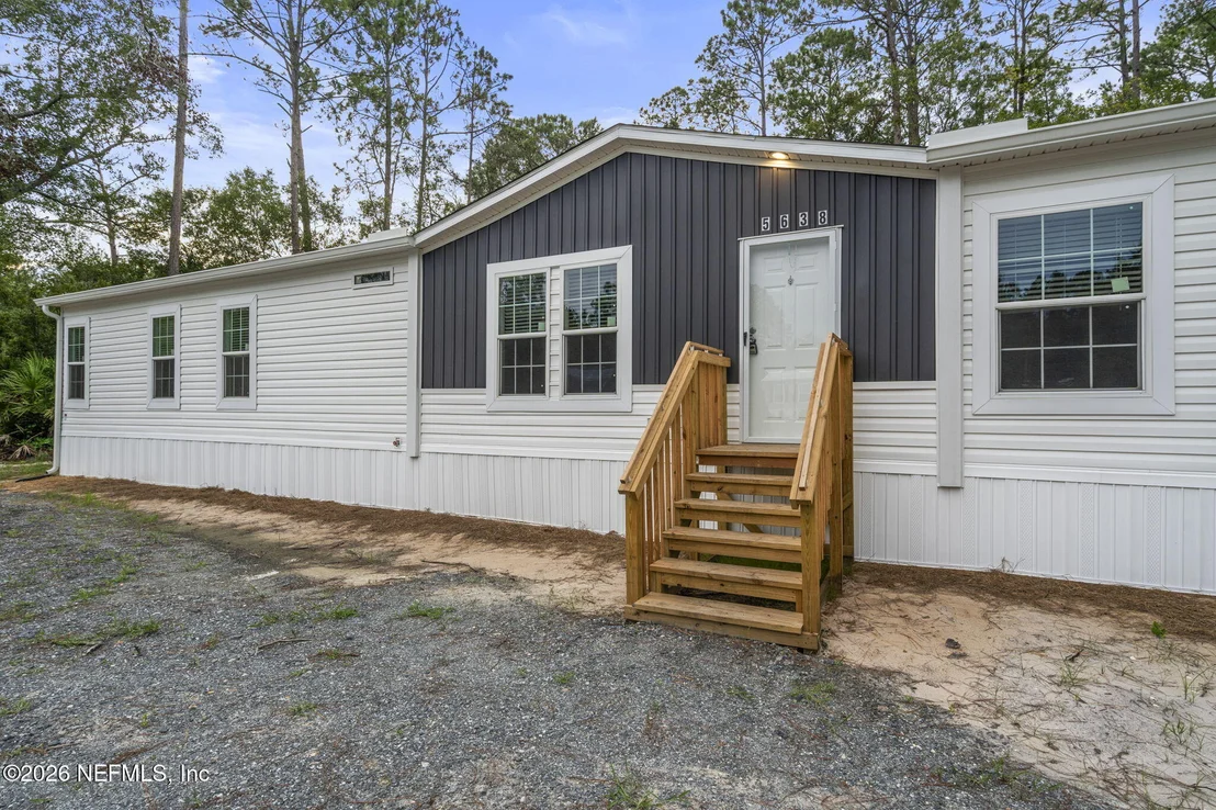 Photo of 5638 PALM Avenue