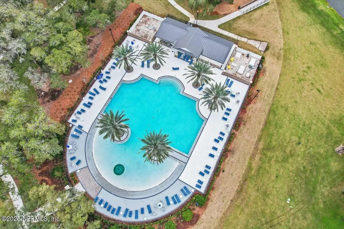 Photo of 22 MYRTLE OAK Court