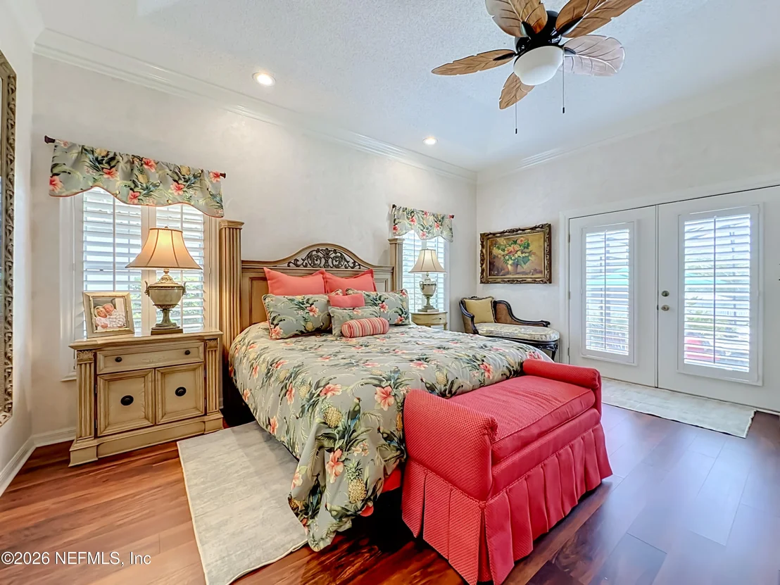 Photo of 129 RIVER Road