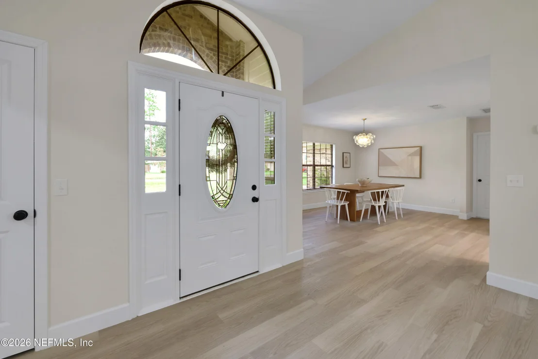 Photo of 408 HARVEST BEND Drive