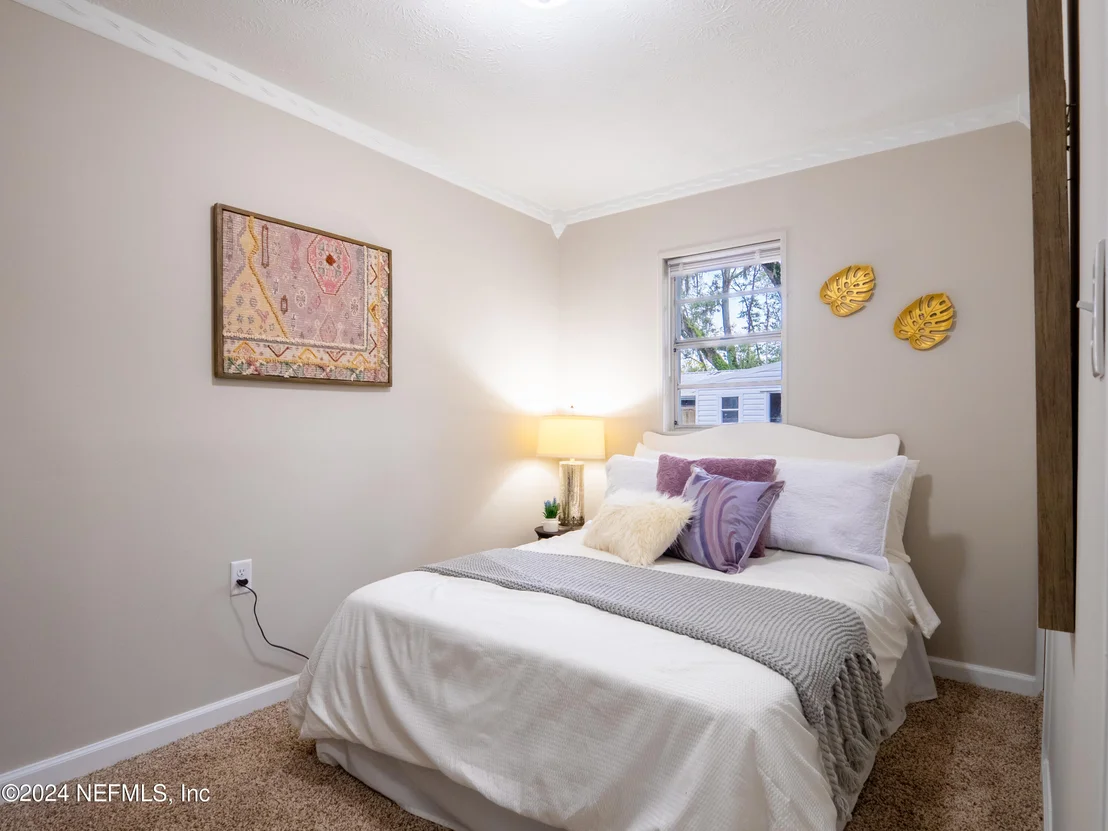 Photo of 6873 LENOX Avenue