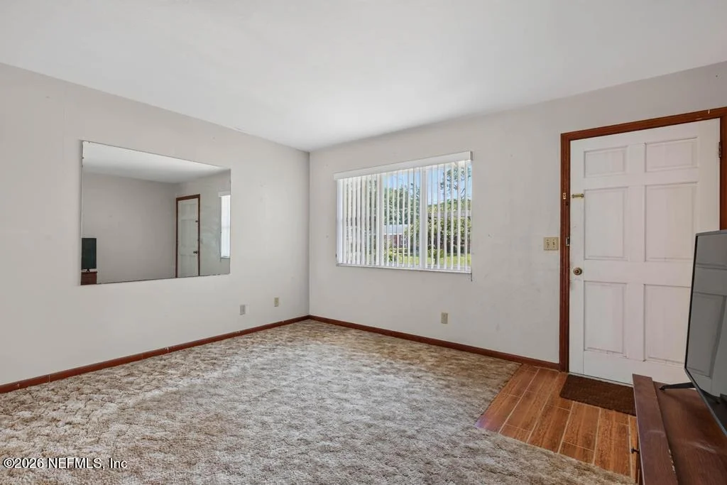 Photo of 10607 JOLYNN Road