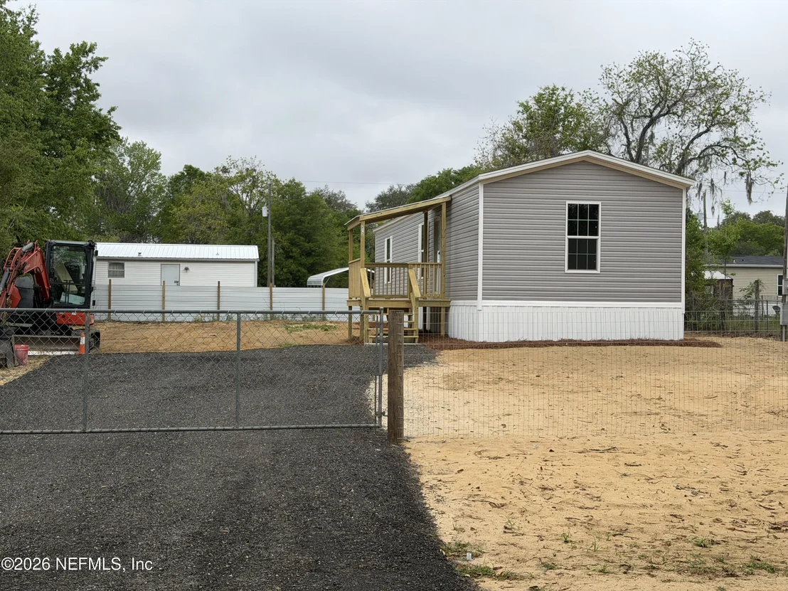 Photo of 213 MILTON Avenue