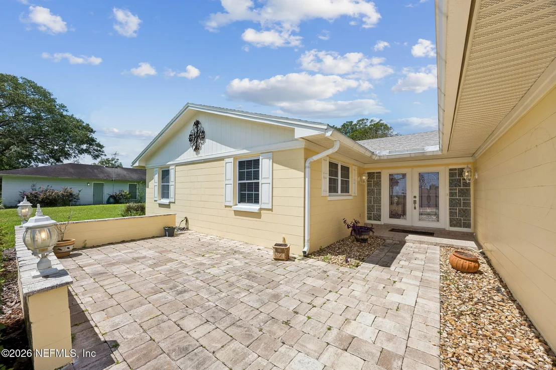 Photo of 995 ALCALA Drive