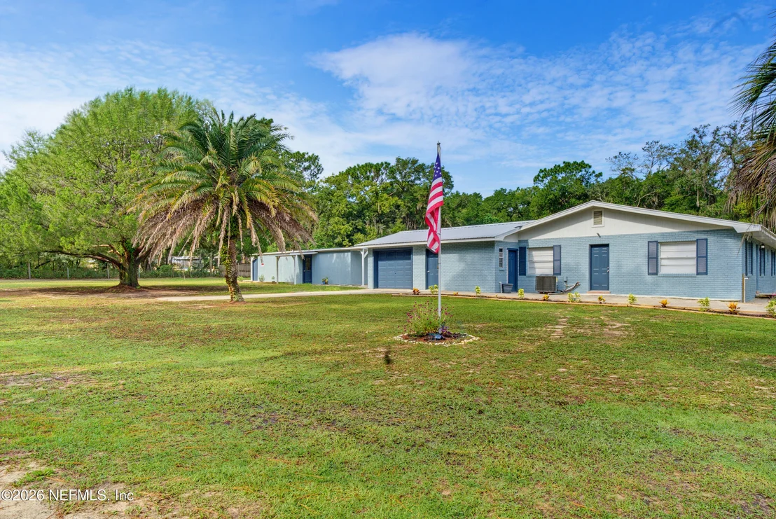 Photo of 125 HART LAKE Drive