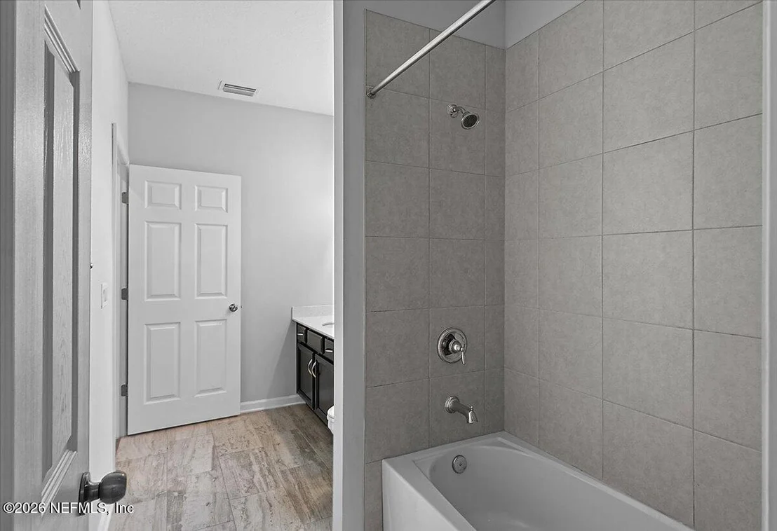 Photo of 184 OAK SHADOW Place
