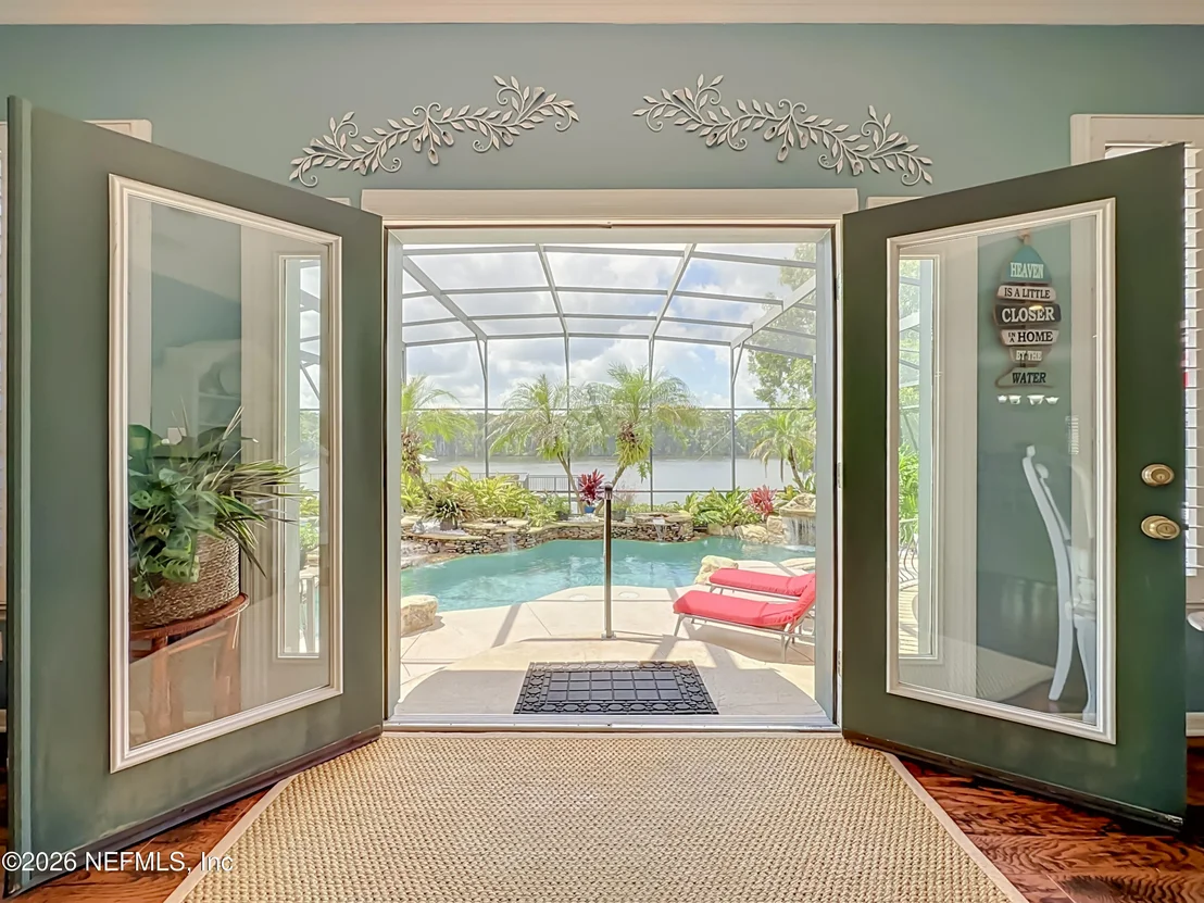 Photo of 129 RIVER Road