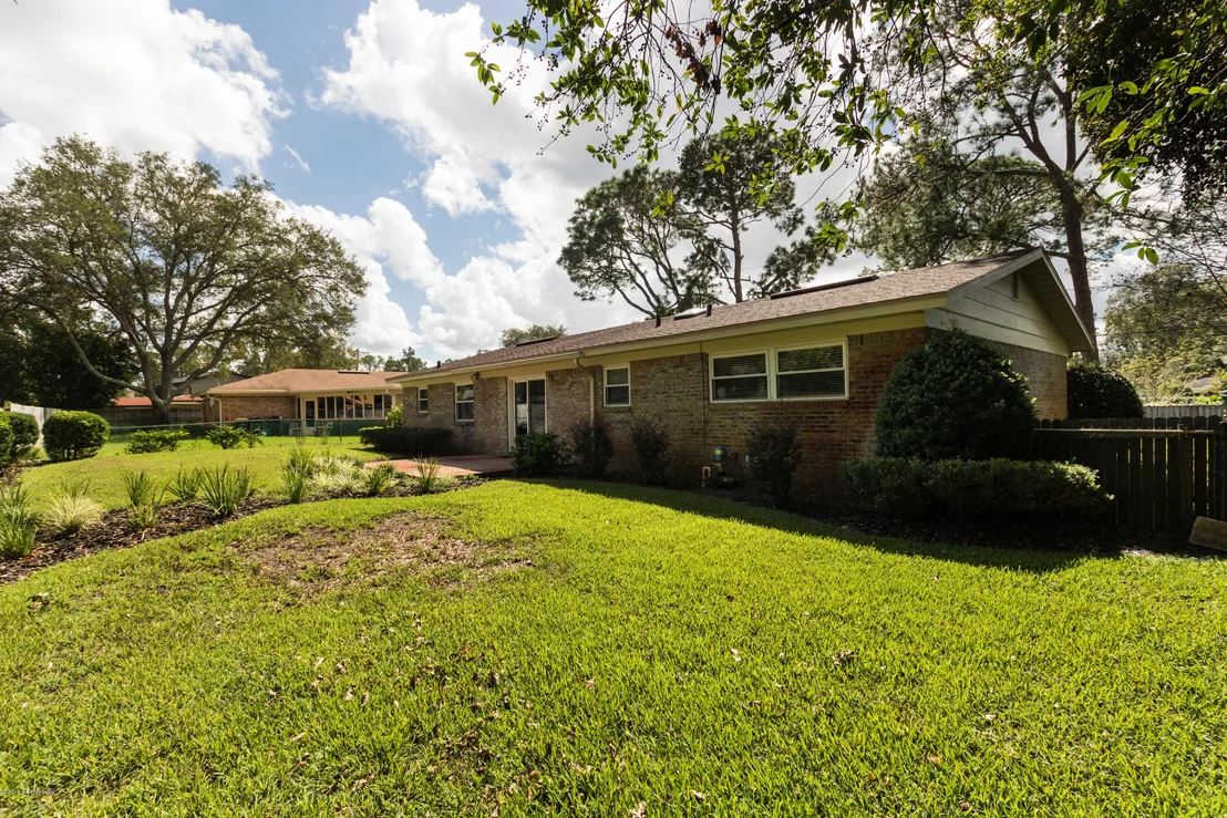 Photo of 9541 WHITTINGTON Drive