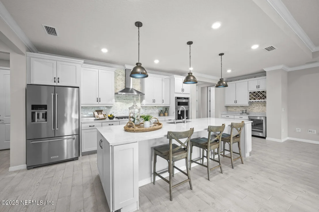 Photo of 10737 TOWN VIEW Drive