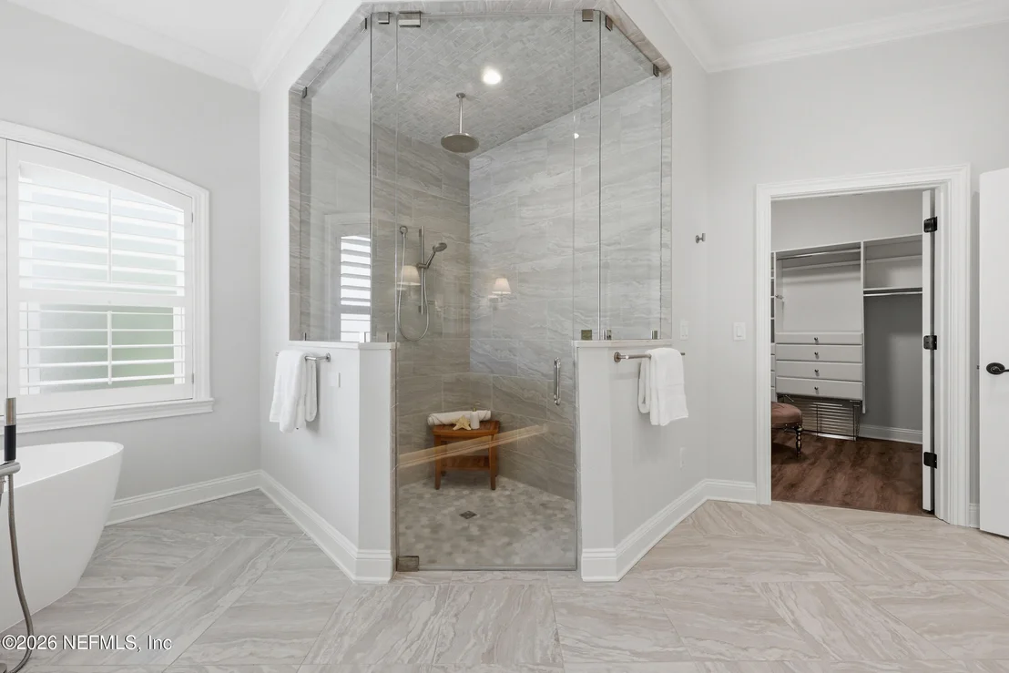 Photo of 216 CLATTER BRIDGE Road