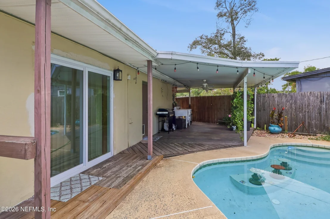 Photo of 1927 MONTEAU Drive