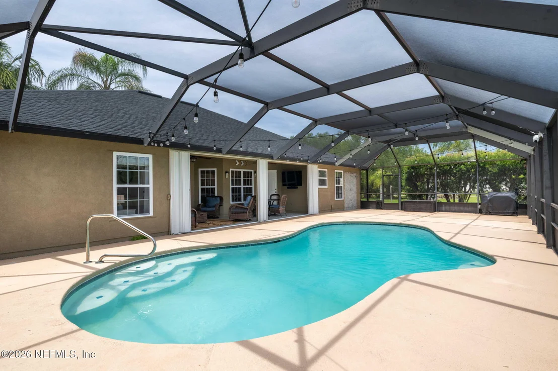 Photo of 8200 MORRISON Road