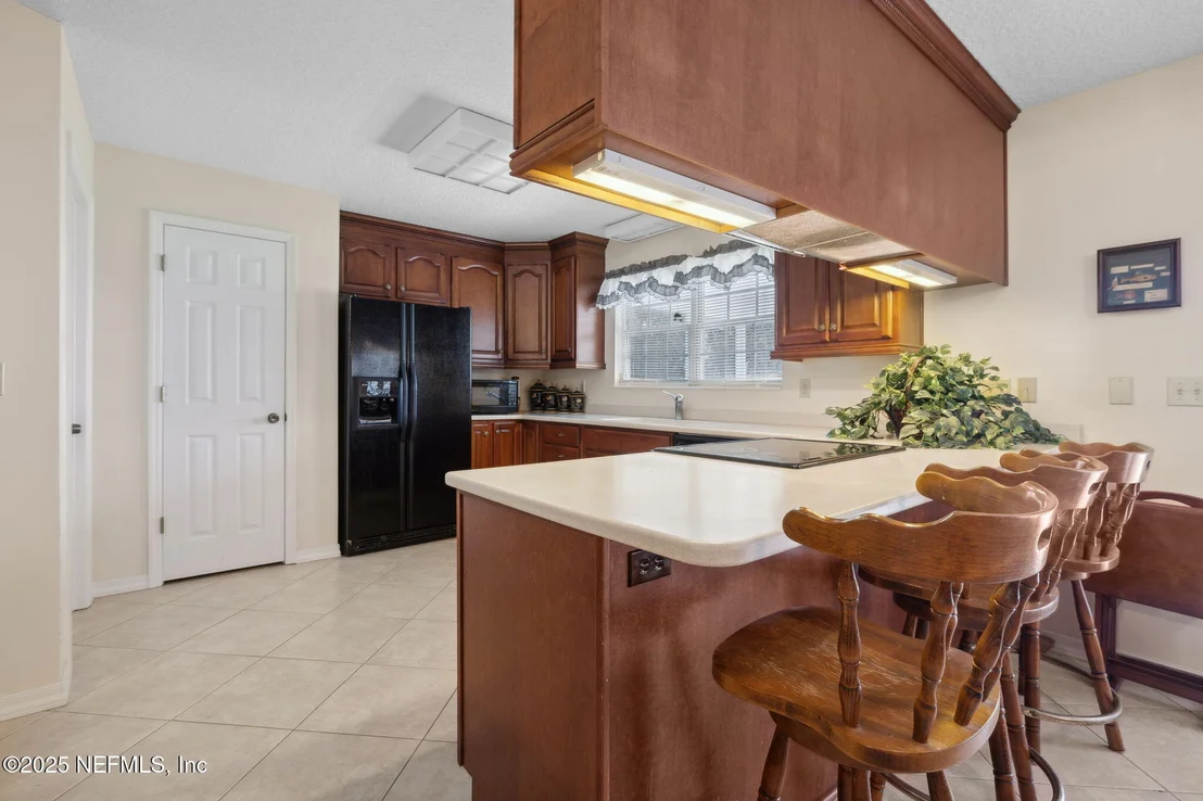 Photo of 212 LAKE Drive
