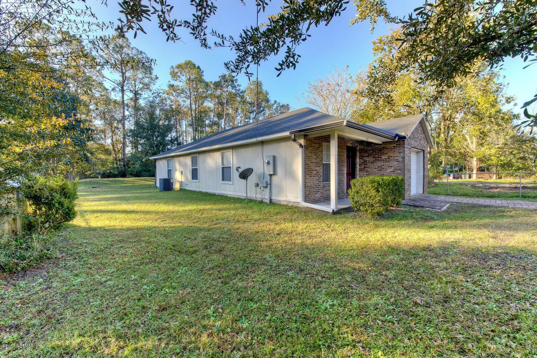 Photo of 10328 BRADLEY Road