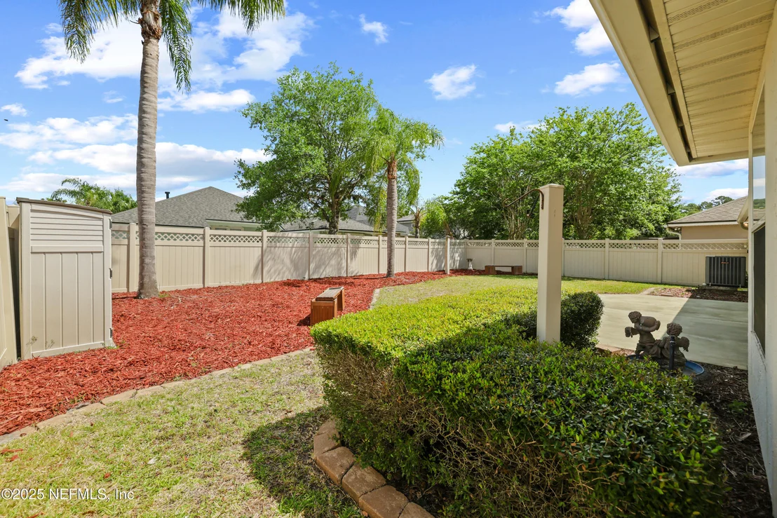 Photo of 408 LAKE MONROE Place