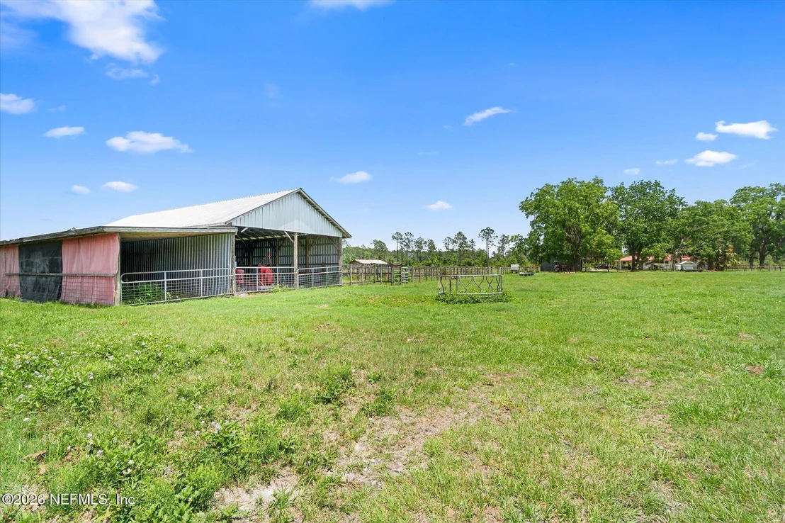 Photo of 786 W RIVER Road