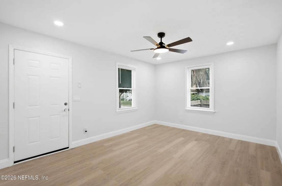 Photo of 4802 LOUISA Terrace