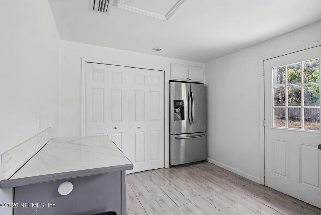 Photo of 4111 CEDAR POINT Road