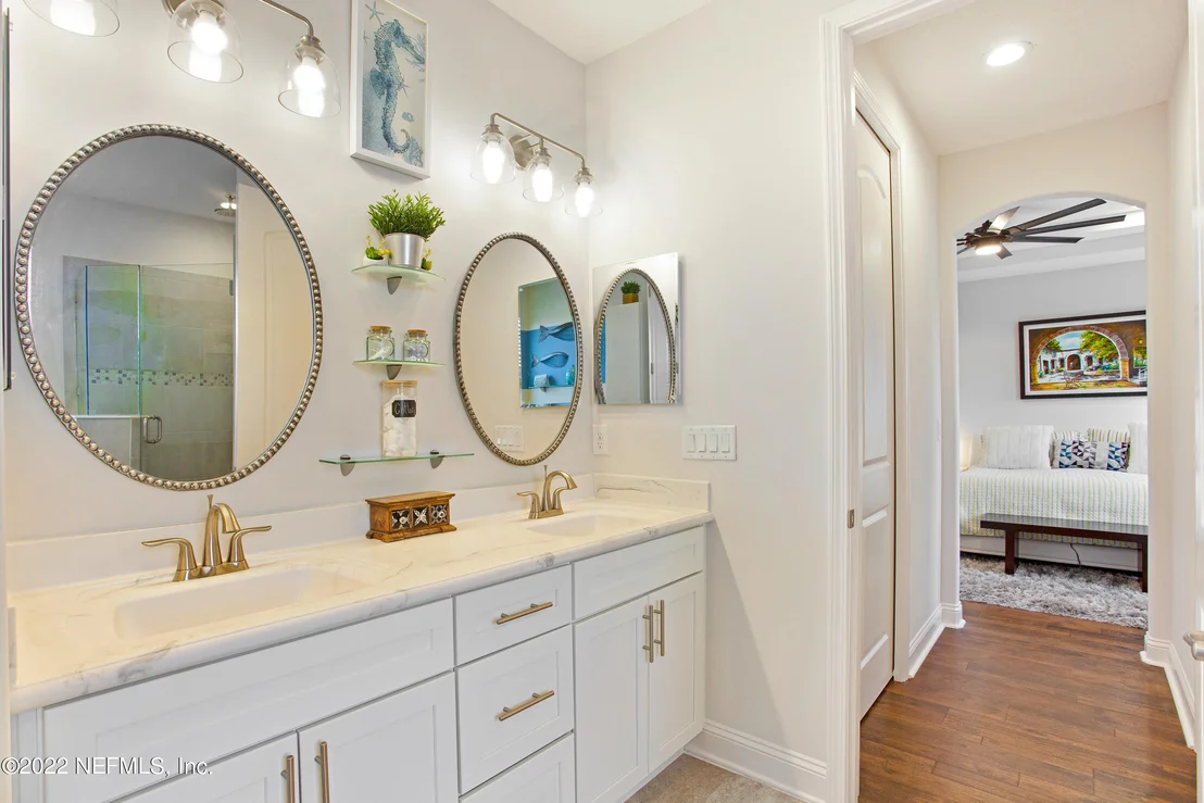 Photo of 814 SILVER PINE Drive