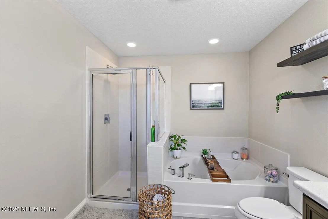 Photo of 16001 HUTTON Lane