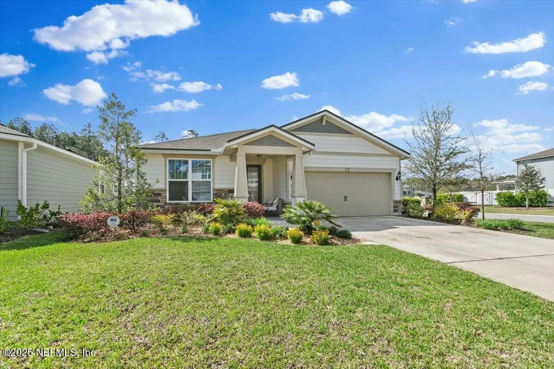 Photo of 22 MYRTLE OAK Court