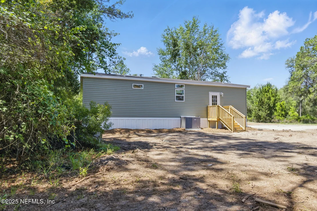 Photo of 106 HOWARD Drive