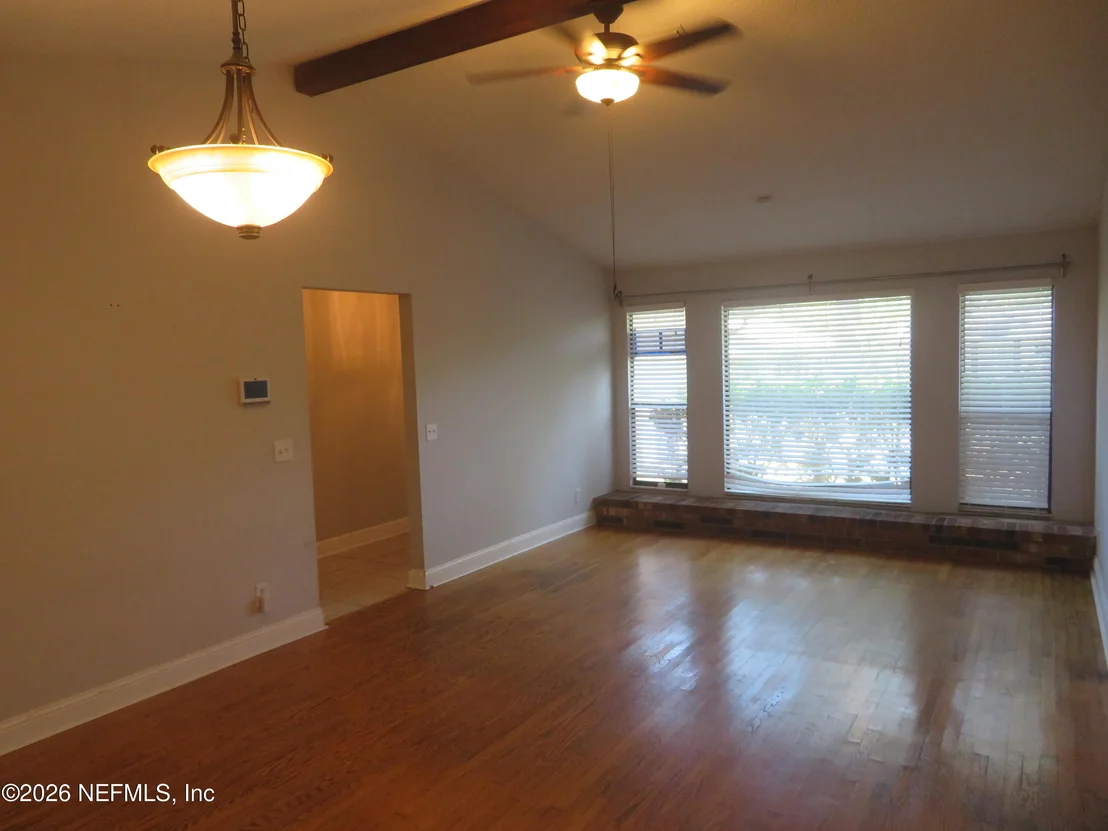 Photo of 5302 HICKSON Road