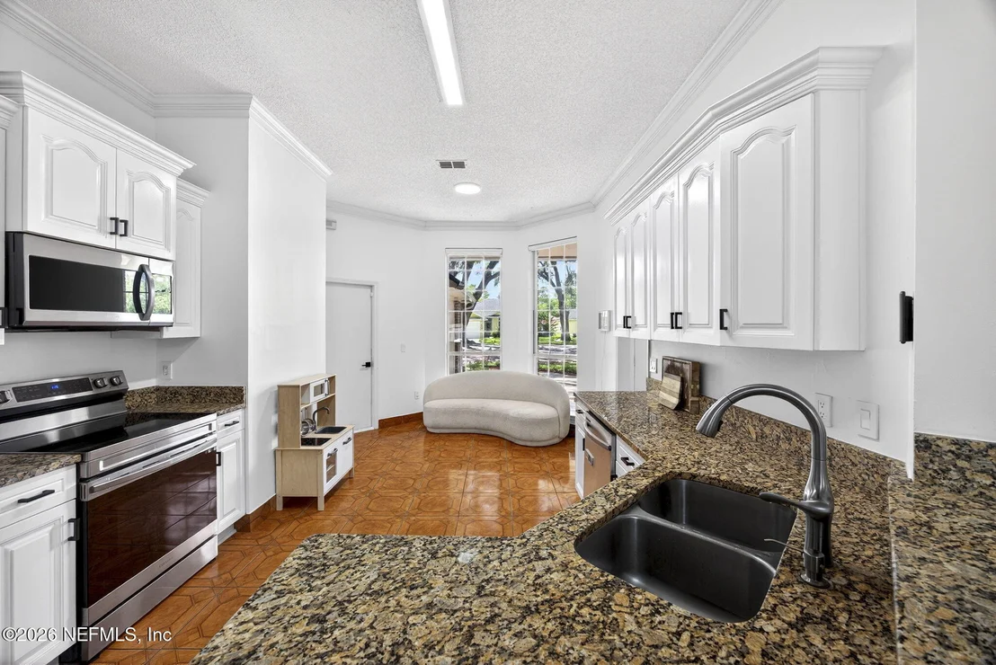 Photo of 9515 BROKEN OAK Boulevard
