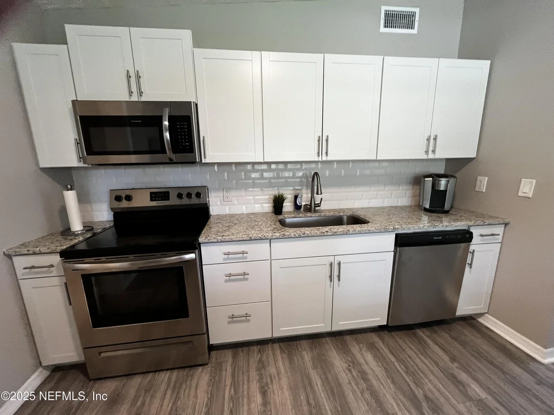 Photo of 8608 2ND Avenue