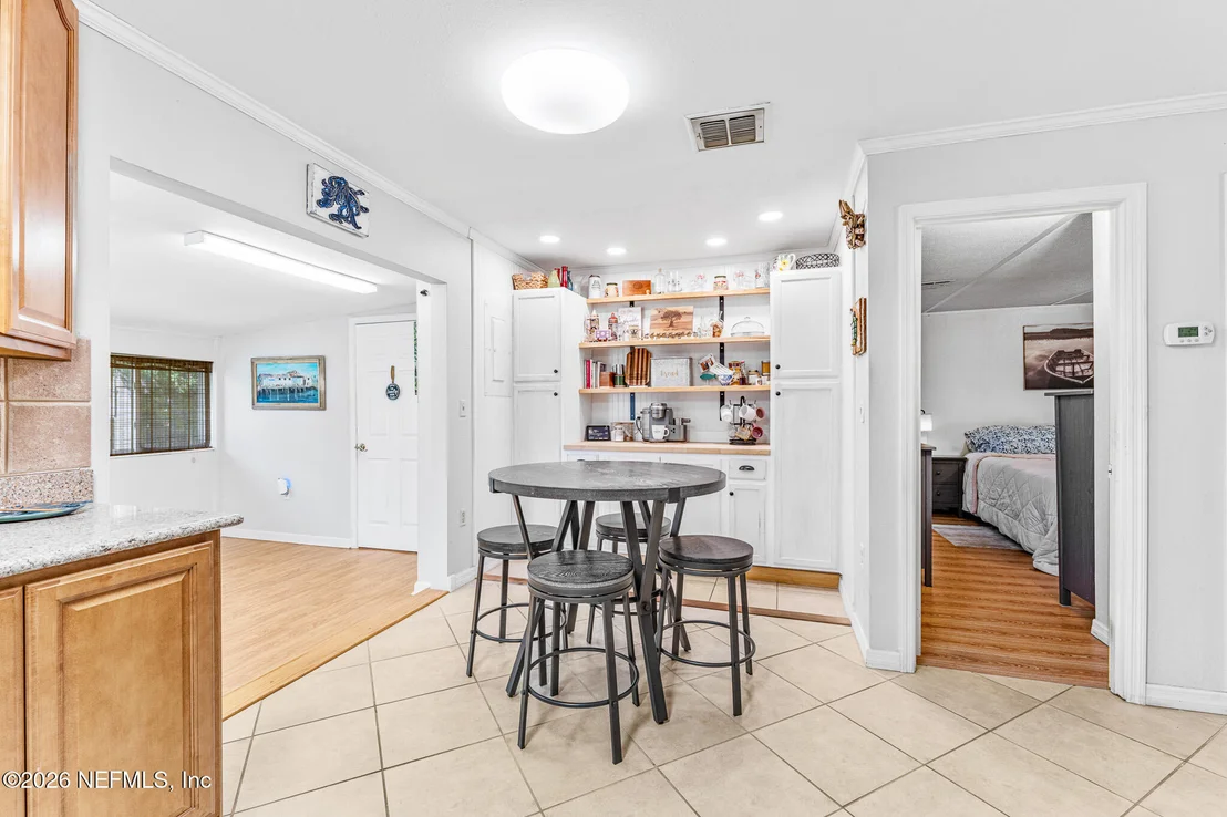Photo of 524 HORSESHOE Road