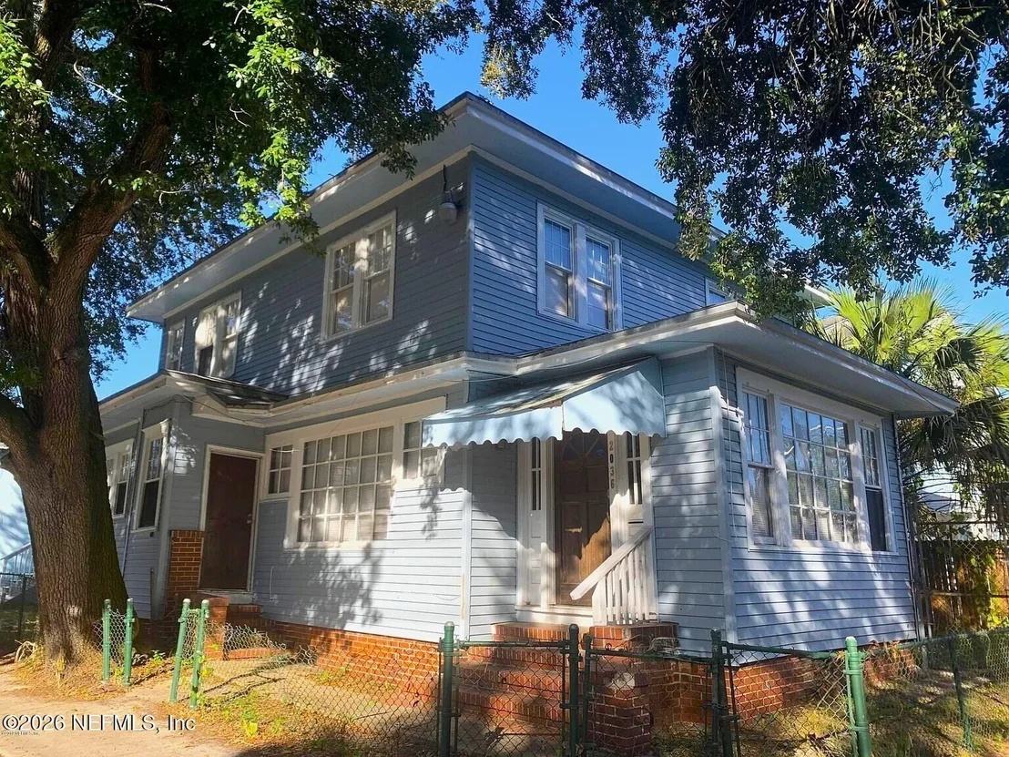 Photo of 2036 MONCRIEF Road