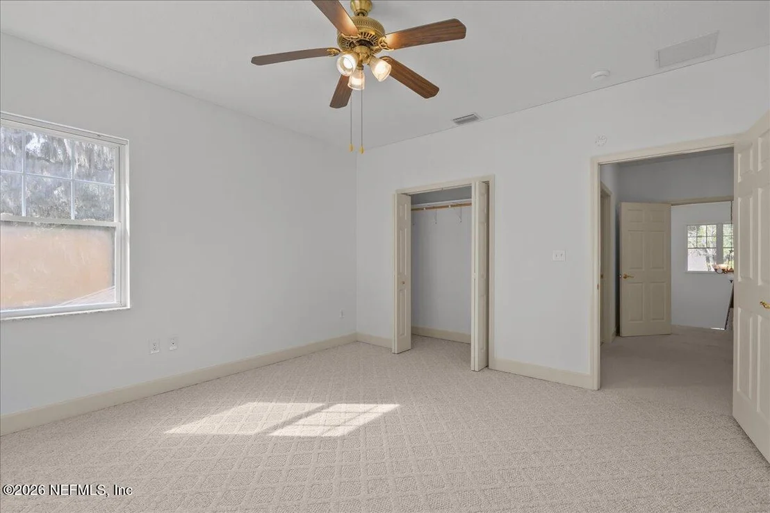 Photo of 533 W RIVER Road