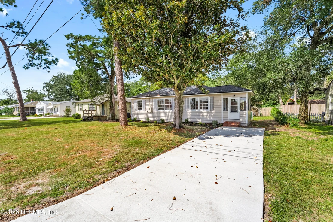 Photo of 4609 CAMBRIDGE Road