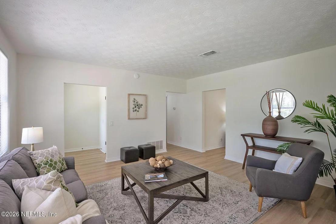 Photo of 440 TAURUS Lane