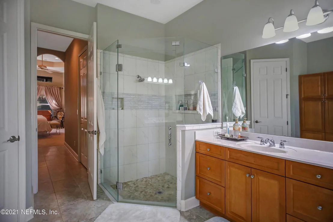 Photo of 1021 INVERNESS Drive