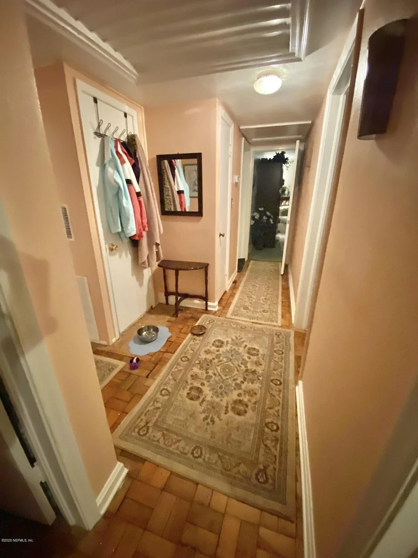 Photo of 826 LEAFY Lane